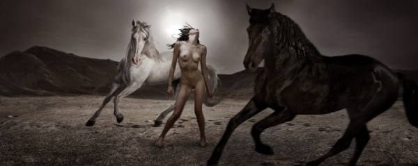 Photograph Oliver Haupt Patricia on One Eyeland